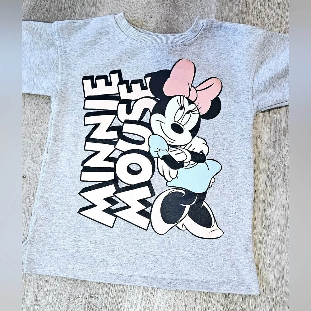Disney includes minnie